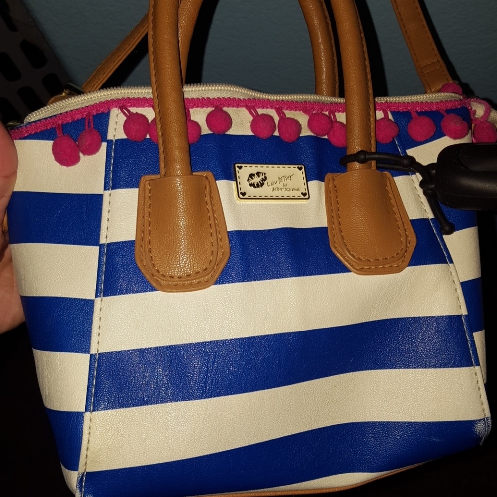 Purse - Picture 2 of 2